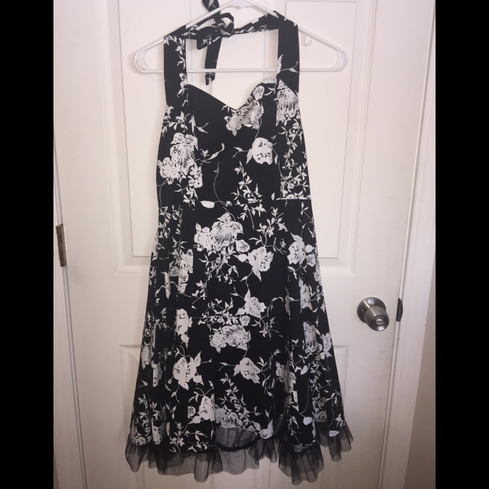 Rock-a-billy dress - Picture 1 of 4